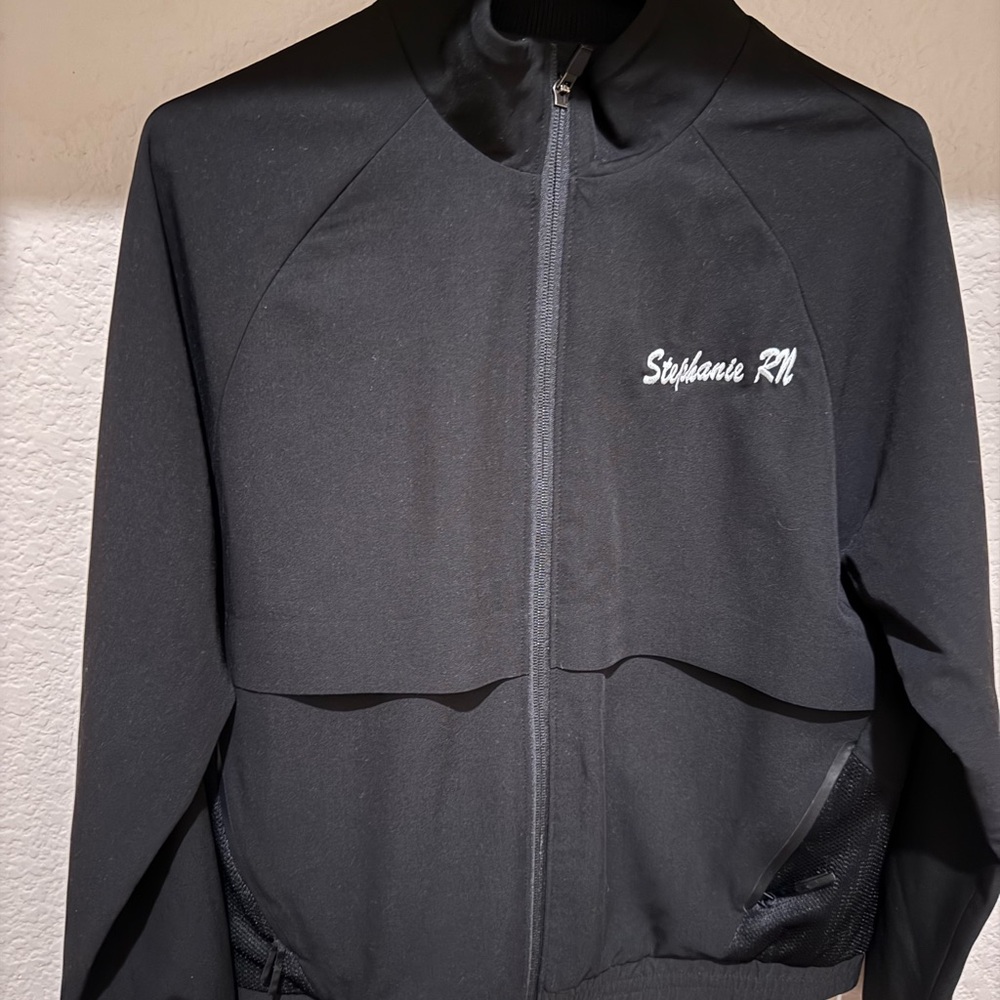Figs Sydney Scrub Jacket Black size Small